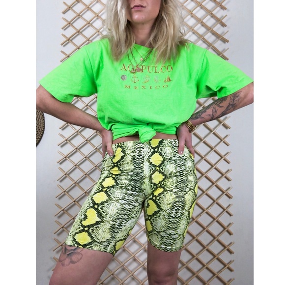Tops - Lime Green Vintage Mexico Graphic Tee